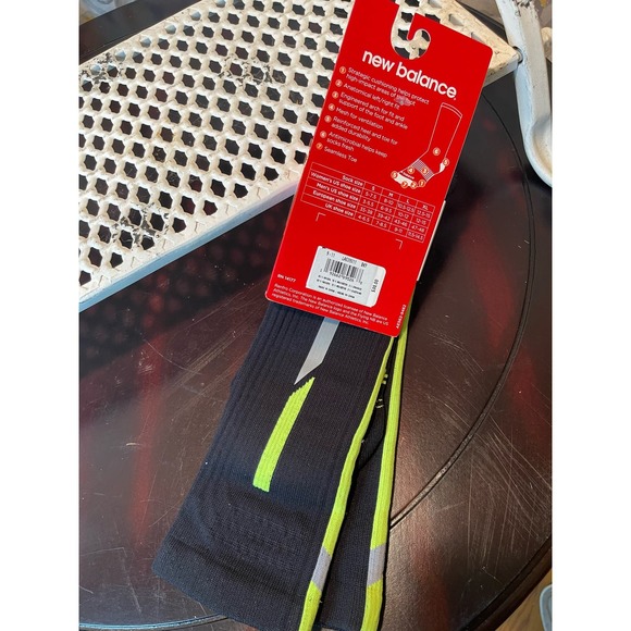 New Balance Reflective Compression Socks Sz. L - Picture 2 of 2